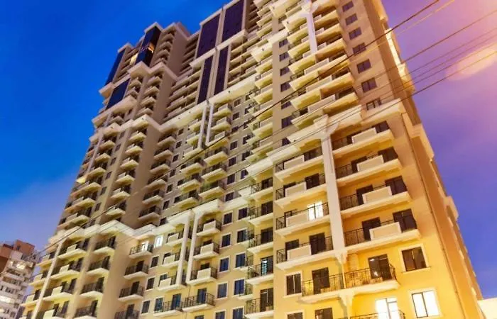 видовая в аркадии с балконом