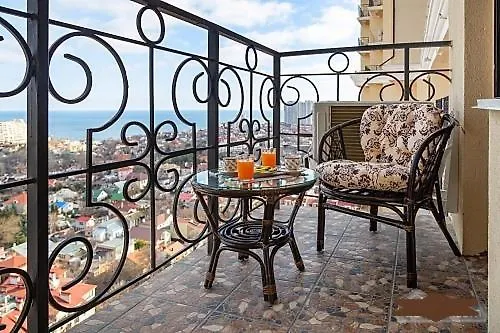 видовая в аркадии с балконом Apartment